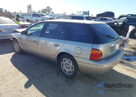 2001 Saturn Sw2 z USA, uszkodzony, nr VIN 1G8ZN82781Z27H038